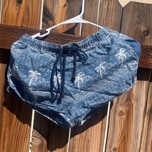 Forever 21 super cute beach shorts 🏖🌊🤙